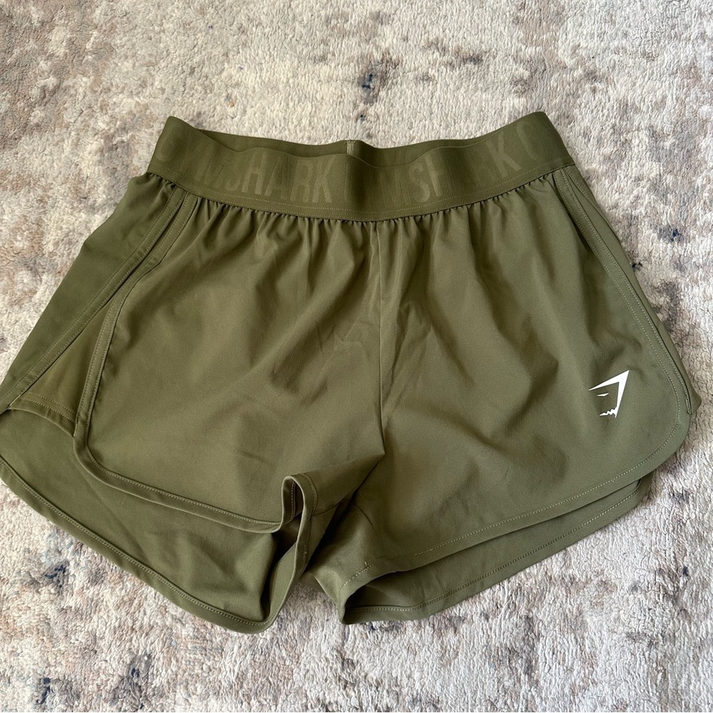 GYMSHARK Loose fit shorts